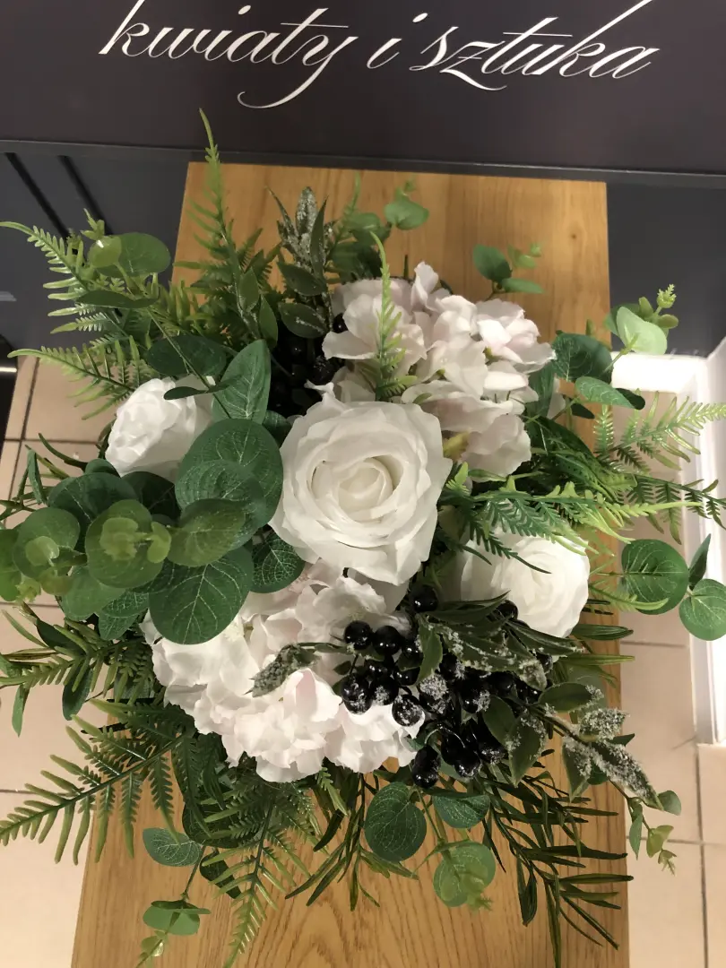 Flower Box z Kwiatów Sztucznych Białe Róże i Hortensje - obrazek 3