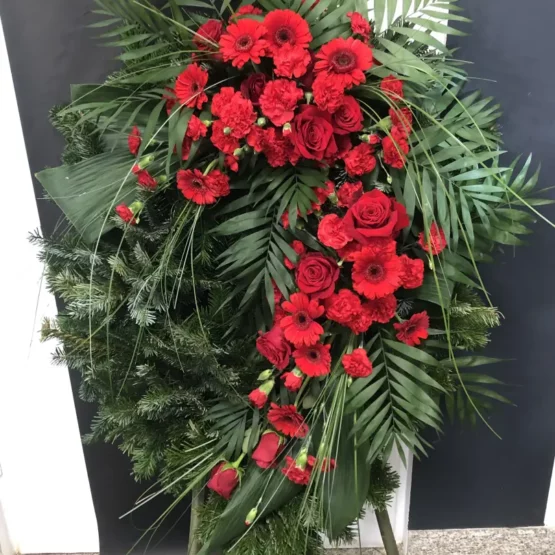 Wieniec z Kwiatów Żywych Czerwona Odwrócona Łza