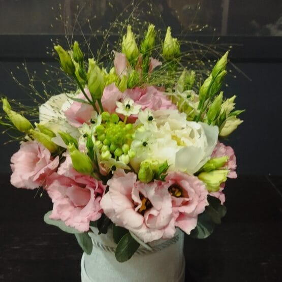 Flower box eustoma
