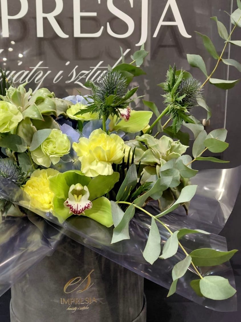 Flowerbox z limonkowymi kwiatami - obrazek 3